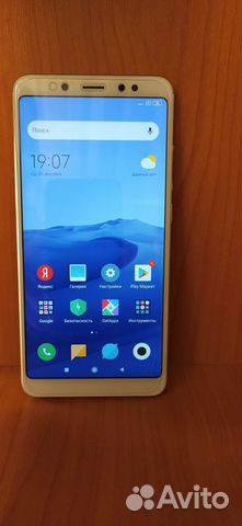 Смартфон Xiaomi Redmi Note 5 32GB Смартфон Xiaomi Redmi Note 5 32GB