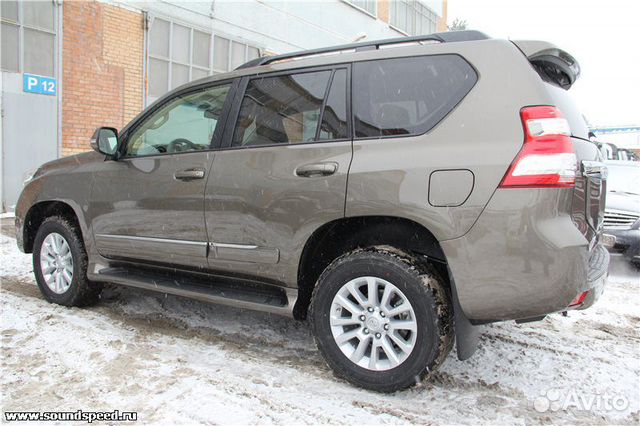 Пороги Toyota Land Cruiser Prado 150 серебристыe Пороги Toyota Land Cruiser Prado 150 серебристыe