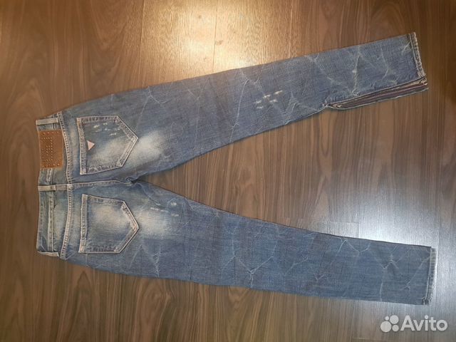 Джинсы Guess оригинал 24р
