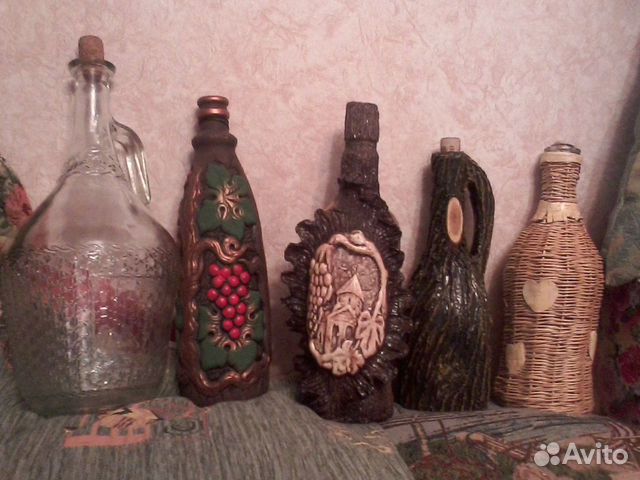 Продаю бутылки интересные, 0,75, 1л глиняные, стек
