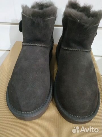 UGG угги, шоколадные с пуговицей UGG угги, шоколадные с пуговицей
