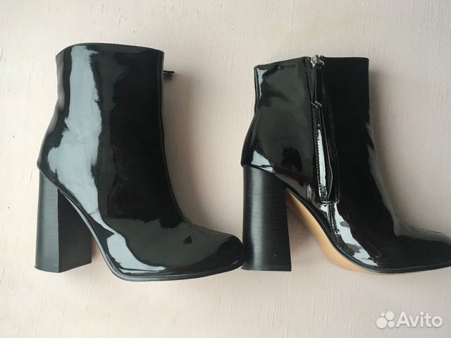 Черные лакированные ботильоны толстом каблуке H&M