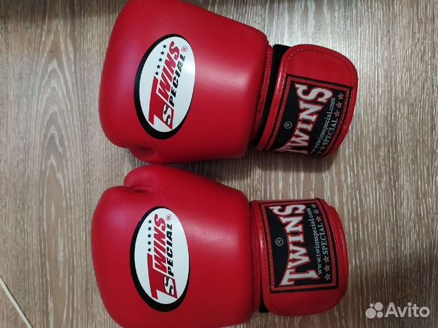 Перчатки боксерские twins special boxing gloves кр Перчатки боксерские twins special boxing gloves кр