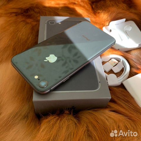 iPhone 8 64 GB iPhone 8 64 GB