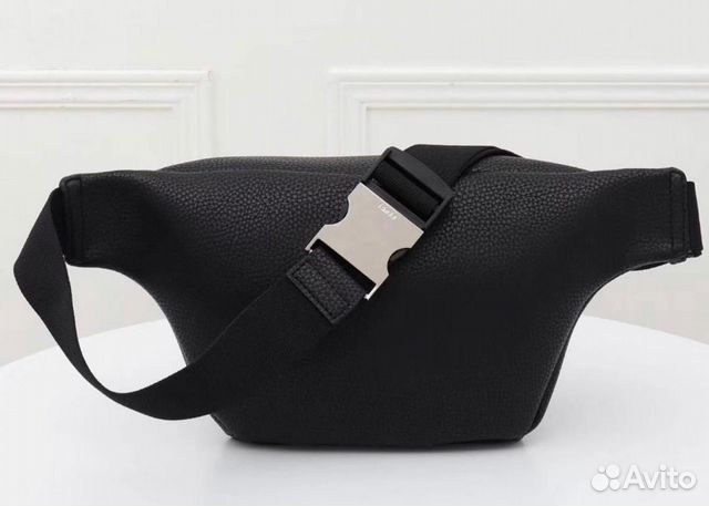 Сумка Fendi поясная Сумка Fendi поясная