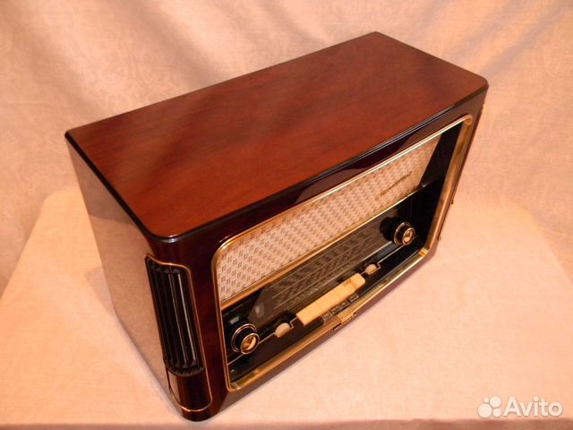 Ламповый радиоприёмник Telefunken Concertino 7 Ламповый радиоприёмник Telefunken Concertino 7