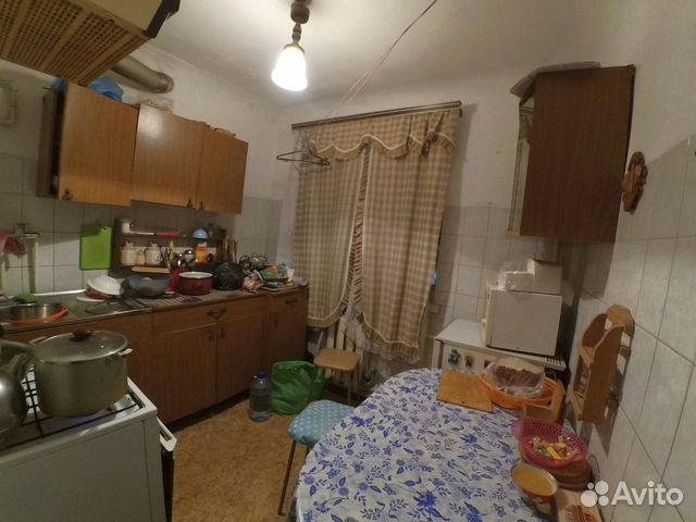 2-к квартира, 42 м², 1/4 эт.