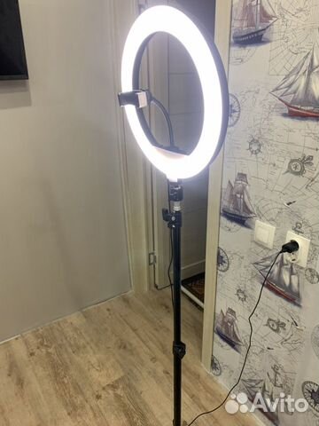 Кольцевая лампа