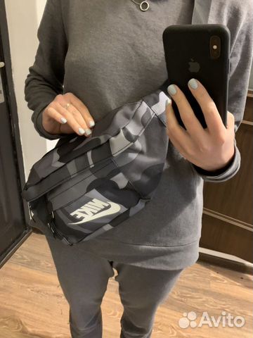 Спортивная сумка поясная торгашка Nike Спортивная сумка поясная торгашка Nike