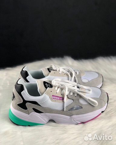 Кроссовки Adidas Falcon женские Кроссовки Adidas Falcon женские