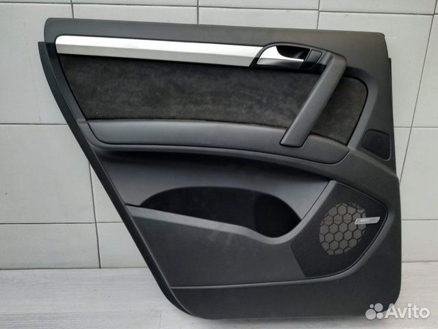 Обшивка задняя левая 4L0867303AC Audi Q7 (4L) 2005 Обшивка задняя левая 4L0867303AC Audi Q7 (4L) 2005