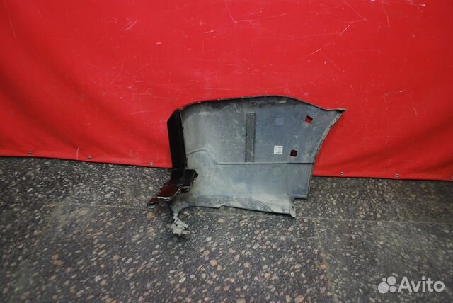 Бампер задний левая часть Митсубиси Паджеро