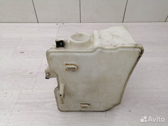 Бачок омывателя Vw Passat B6 Бачок омывателя Vw Passat B6