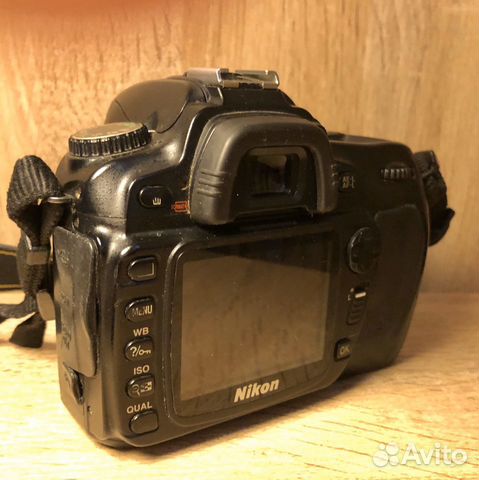 Зеркальный фотоаппарат Nikon D80 body Зеркальный фотоаппарат Nikon D80 body