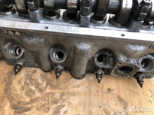 Головка блока VW Golf / Passat 1.9 TD Головка блока VW Golf / Passat 1.9 TD