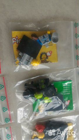 Lego Minifigures 71001, 71002