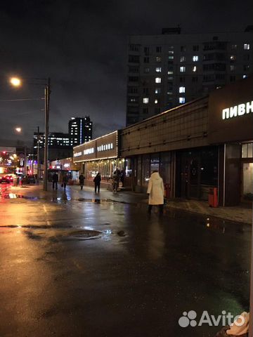 Под распродажу верхней одежды, 25 кв.м Под распродажу верхней одежды, 25 кв.м