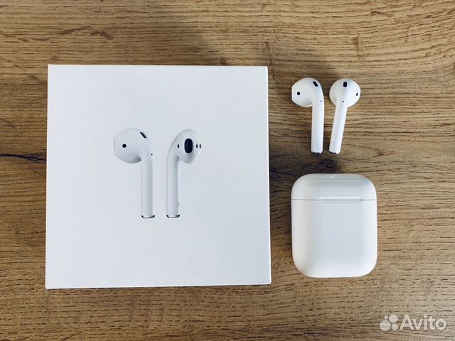 Наушники AirPods