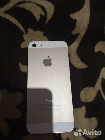 Телефон iPhone