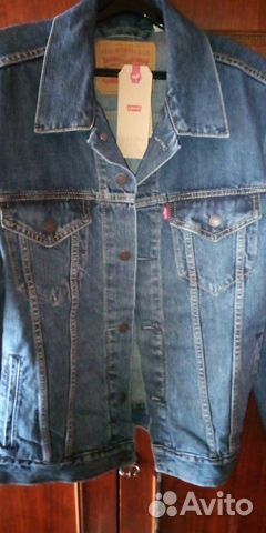 Levis джинсовая куртка (новая раз. М) Levis джинсовая куртка (новая раз. М)