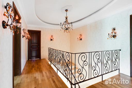 Дом 400 м² на участке 18 сот.
