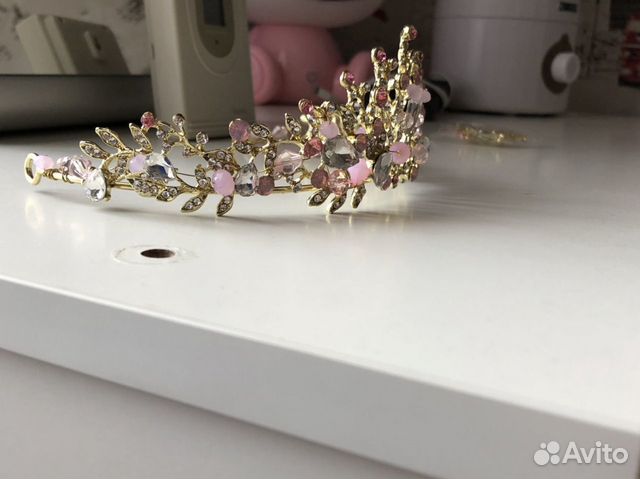 Диадема, корона