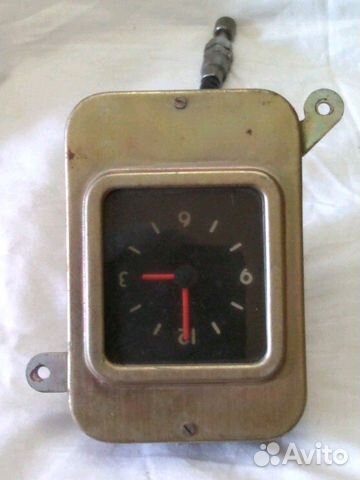 Часы автомобильные газ СССР