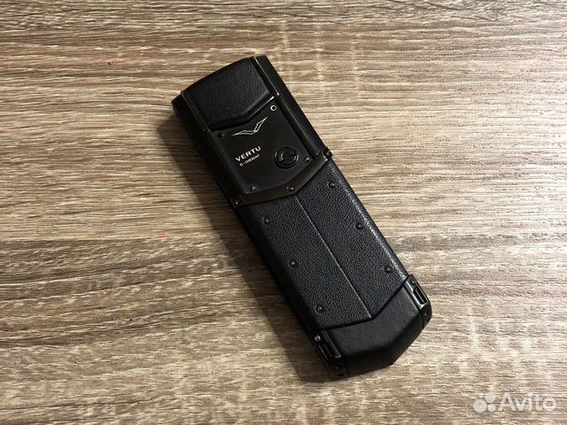 Телефон Vertu Signature S