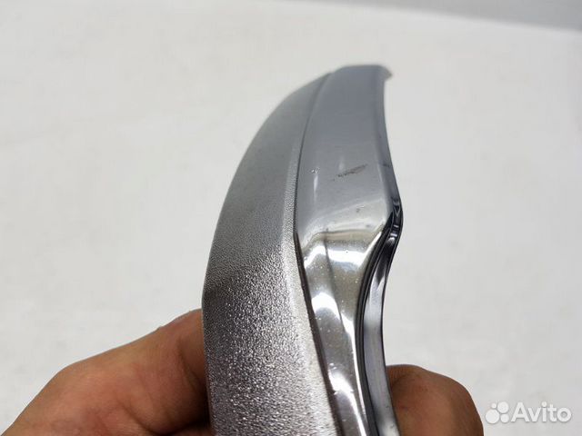 Хром решетки радиатора правый Toyota Hilux 8 2015