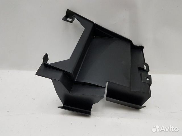 Дефлектор радиатора Renault Duster