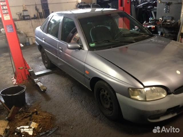 Разбор на запчасти Ford Escort Разбор на запчасти Ford Escort
