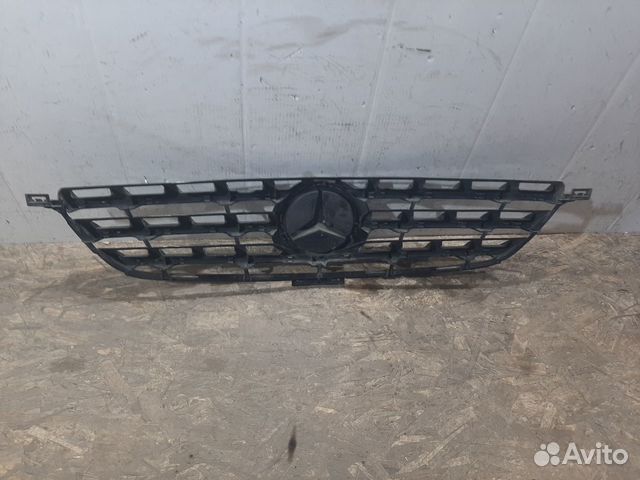 Решетка радиатора Mercedes ML W166