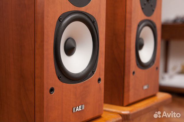 Колонки Acoustic Energy Aegis Evo One цвет орех Колонки Acoustic Energy Aegis Evo One цвет орех