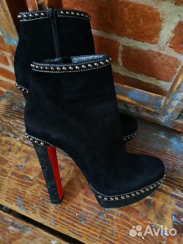 Ботильоны Louboutin Ботильоны Louboutin