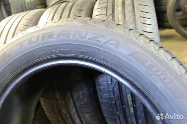 225 55 R17 Bridgestone Turanza T001