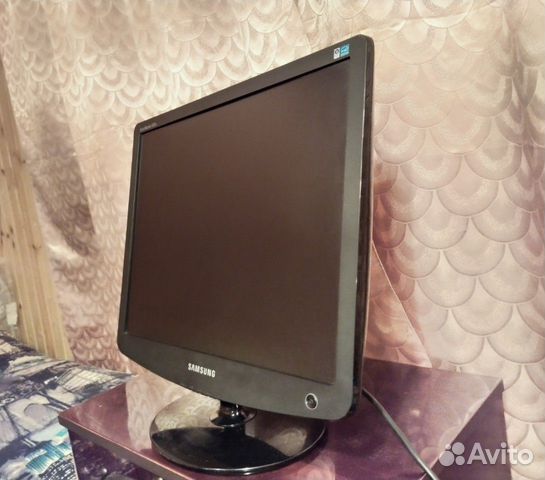 Монитор SAMSUNG 19