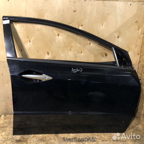 Дверь передняя правая на Honda Civic 5D Дверь передняя правая на Honda Civic 5D