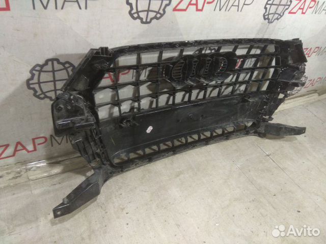 Решетка радиатора Audi Q3 8U
