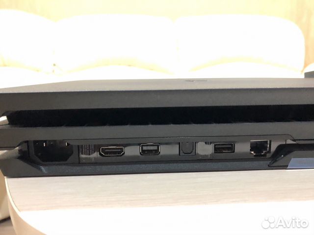 Sony PlayStation 4 PRO + Гарнитура Wireless Stereo