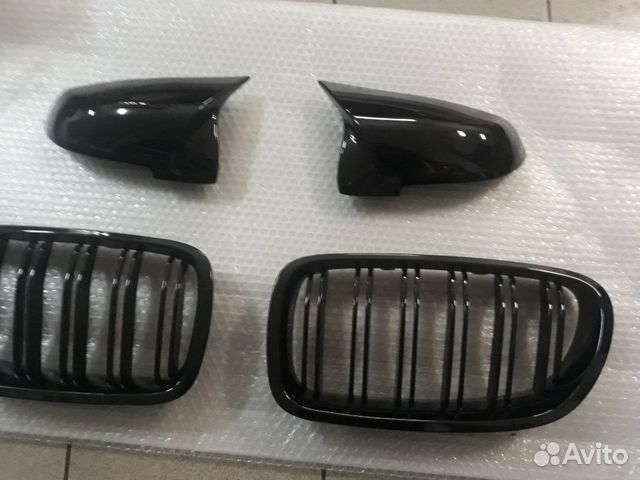 BMW 5 F10 LCI крышки зеркал и ноздри M5 комплект ч BMW 5 F10 LCI крышки зеркал и ноздри M5 комплект ч