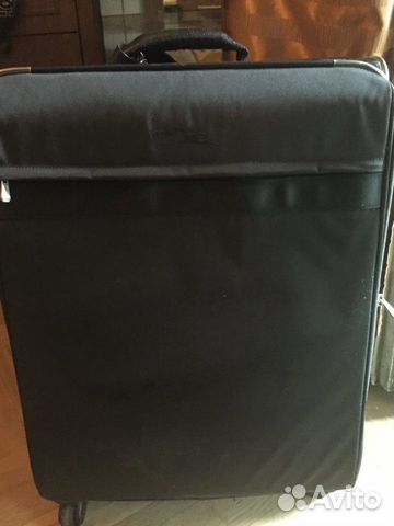 Чемодан Longchamp на колёсах