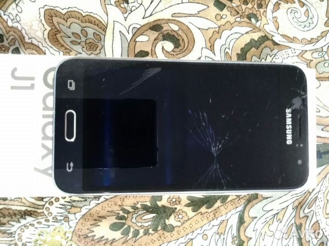 Телефон Samsung j1 Телефон Samsung j1