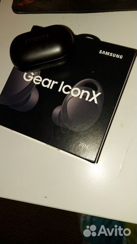 Samsung Gear IconX Samsung Gear IconX