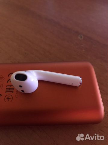 Левый наушник AirPods 2 поколения оригинал Левый наушник AirPods 2 поколения оригинал