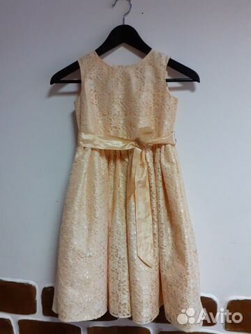 Платья нарядные