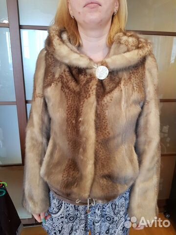 Шуба норковая с капюшоном Шуба норковая с капюшоном