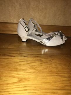 Детские туфельки для девочки 33 размер