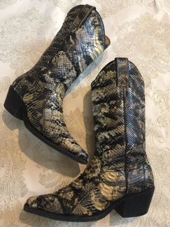 Сапоги казаки из кожи питона