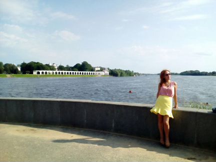 Желтая юбка