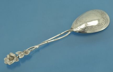 Десертная ложка серебро 800 пробы Роза